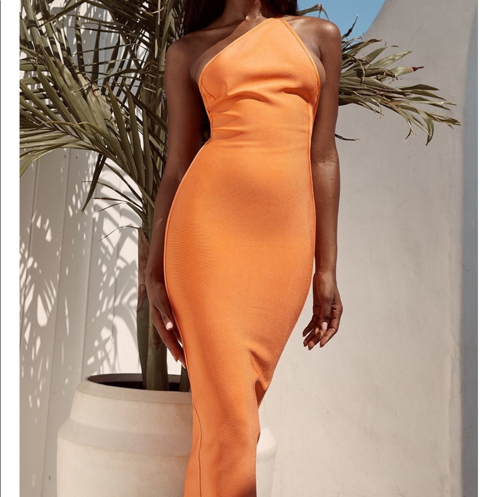 MIDI open back dress
